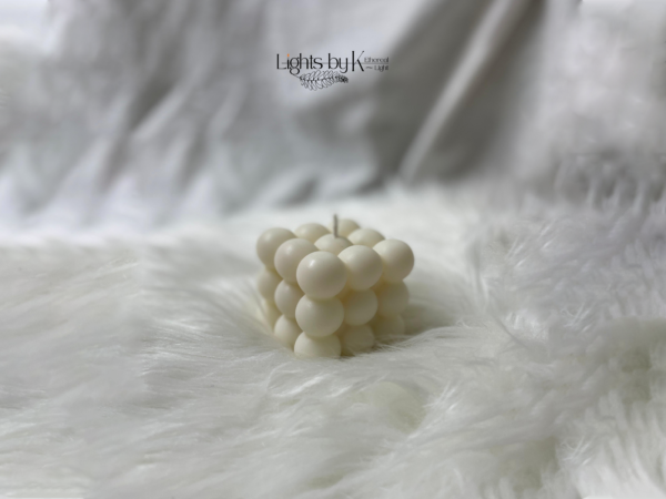 Bubbles candle